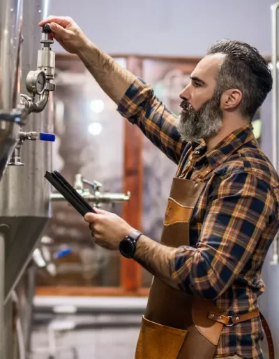 Laveuse remplisseuse de fûts automatique — BrewFactory inox professionnel