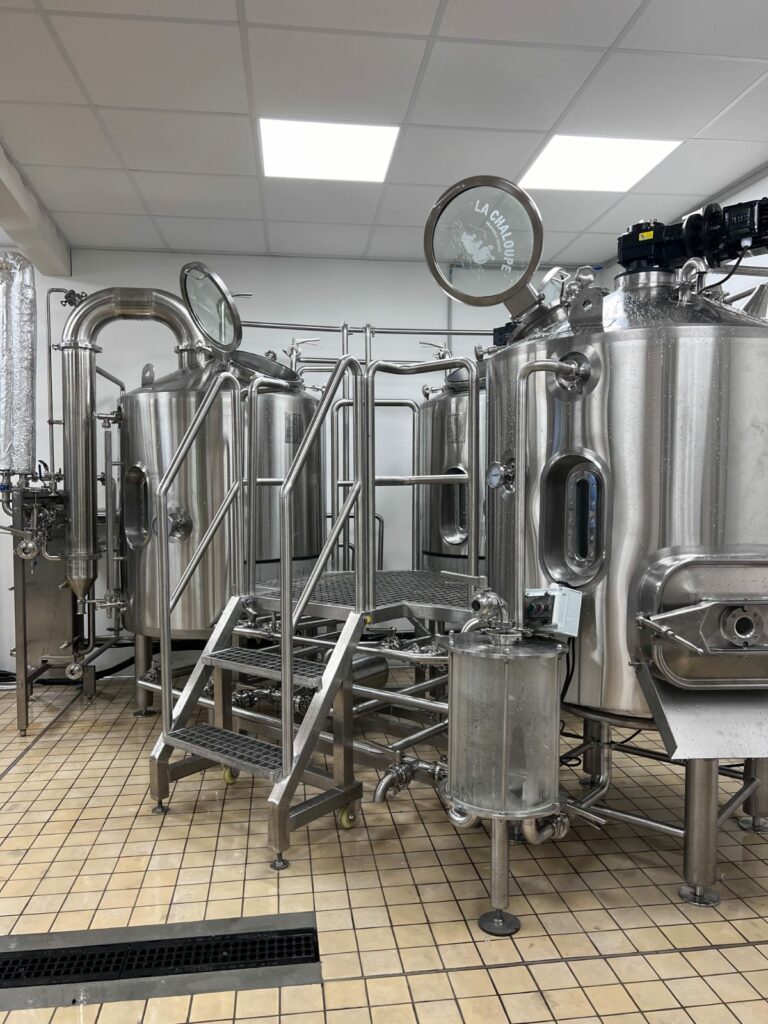 Salle de brassage BrewFactory, brasserie La Chaloupe au Mans